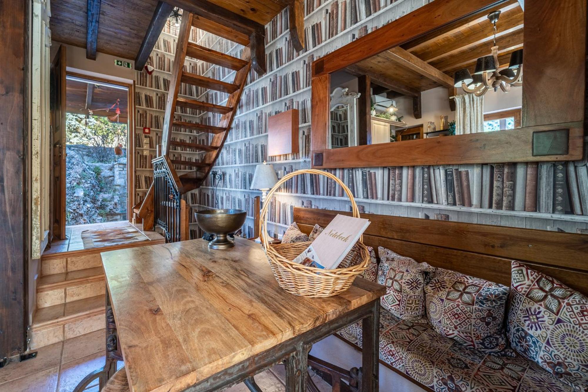 Rock Dandy Deluxe Chalet In Arachova - Delphi, Sauna, Prv Parking, Amazing View Exterior foto