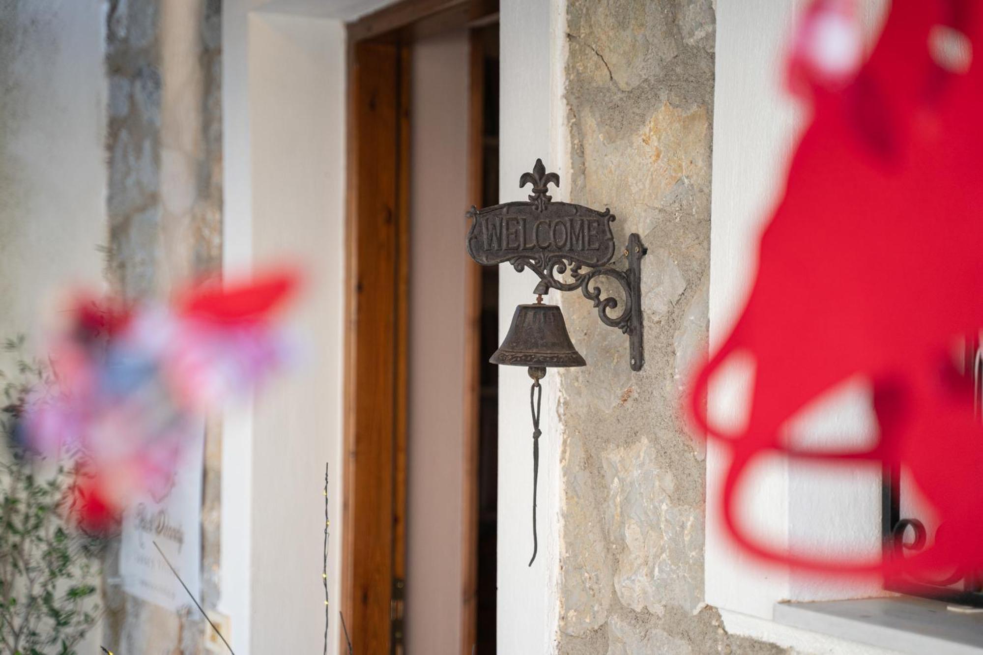 Rock Dandy Deluxe Chalet In Arachova - Delphi, Sauna, Prv Parking, Amazing View Exterior foto